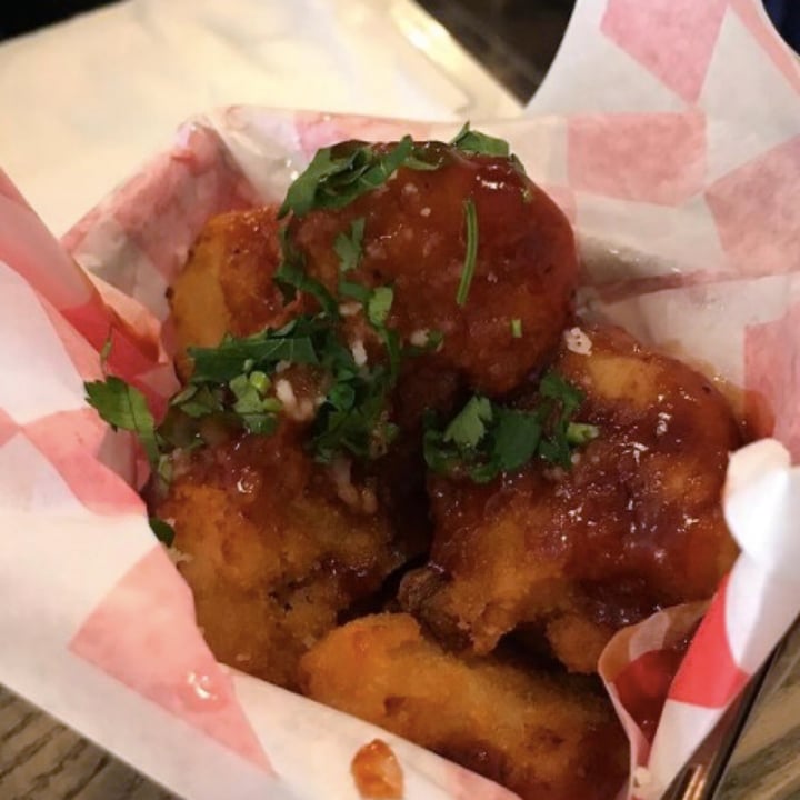photo of Willow Vegan Bistro Cauliflower Wings (bbq) shared by @izoldat on  07 Mar 2021 - review