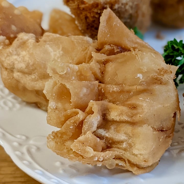 photo of Lotus Vegetarian Restaurant Crispy Veggie Prawn Dumplings shared by @xinru-t on  11 Dec 2022 - review