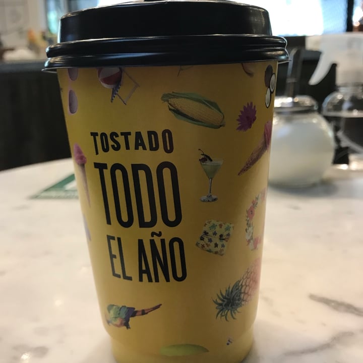 photo of Tostado Cafe Club Café con leche de almendras shared by @cynxmar on  16 Nov 2021 - review