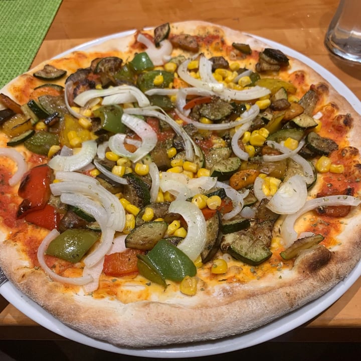 review photo of Olivi Pizza-pasta-bar Vegetarian Pizza shared by @lenmarlene on 30 Oct 2020 - review