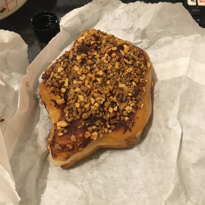 photo of Considerit Chocolate & Hazelnut Ganache Doughnut shared by @blythe on  04 Dec 2019 - review
