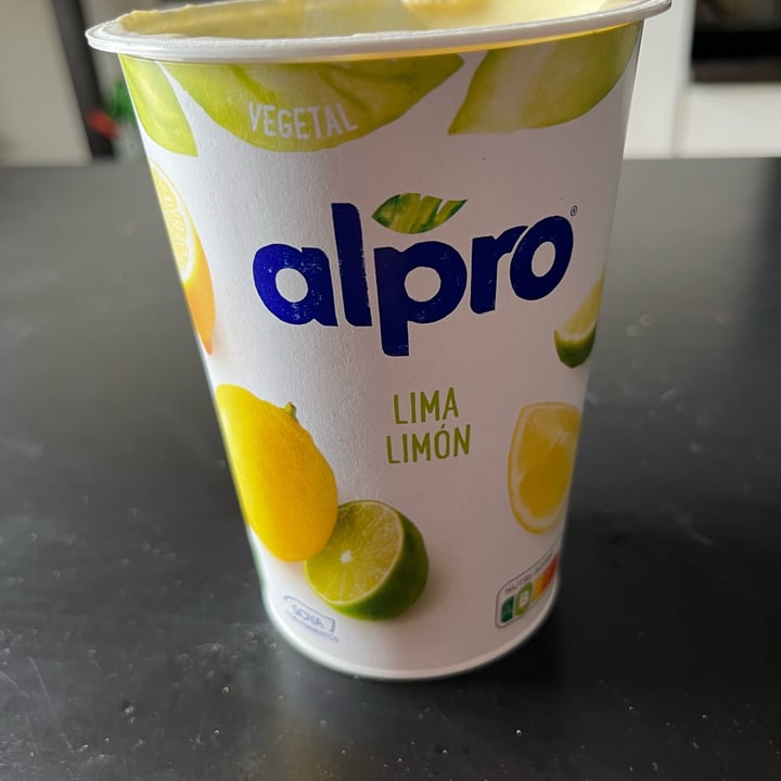 photo of Alpro Lima Limón (Yogur) shared by @jconesar on  30 Apr 2022 - review