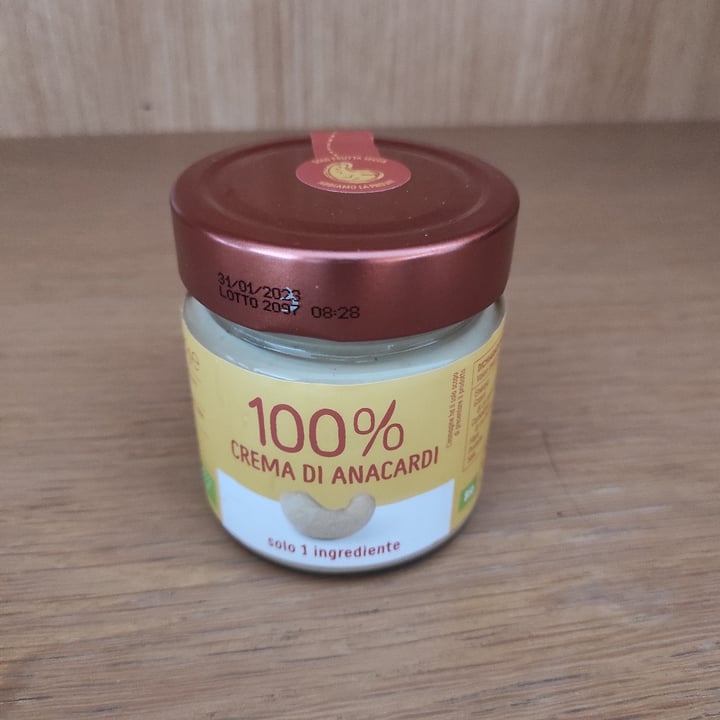 photo of Eurocompany 100% crema di anacardi shared by @lunapiena on  14 Jun 2022 - review