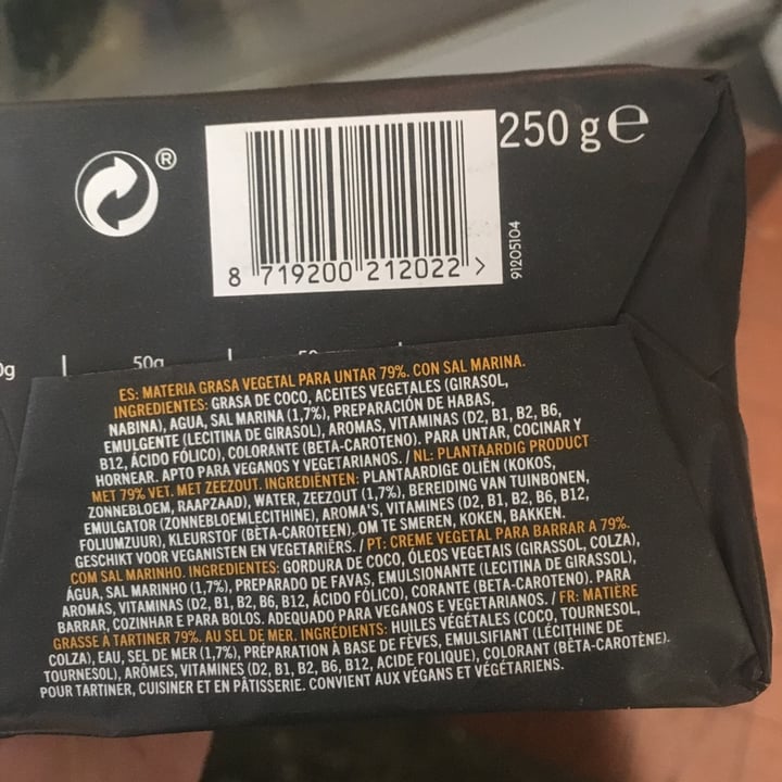 review photo of Violife Viobutter shared by @claudiadelmonte on 16 Mar 2022 - review