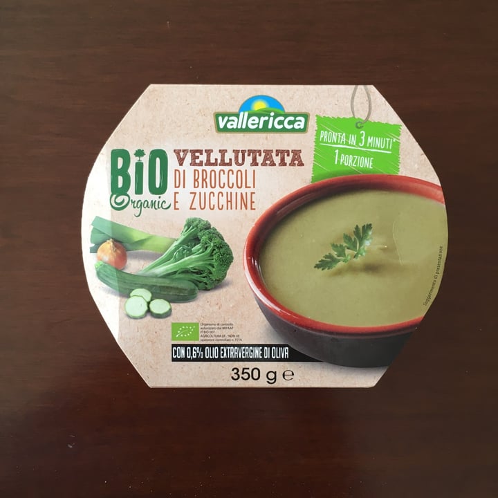 photo of Vallericca Vellutata di broccoli e zucchine shared by @alexdesalvia on  25 Mar 2022 - review