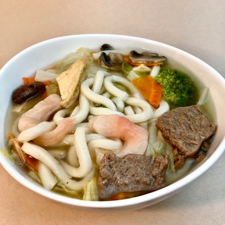 photo of Loving Hut Fuji Udon Soup Noodle shared by @pdxveg on  30 Aug 2021 - review