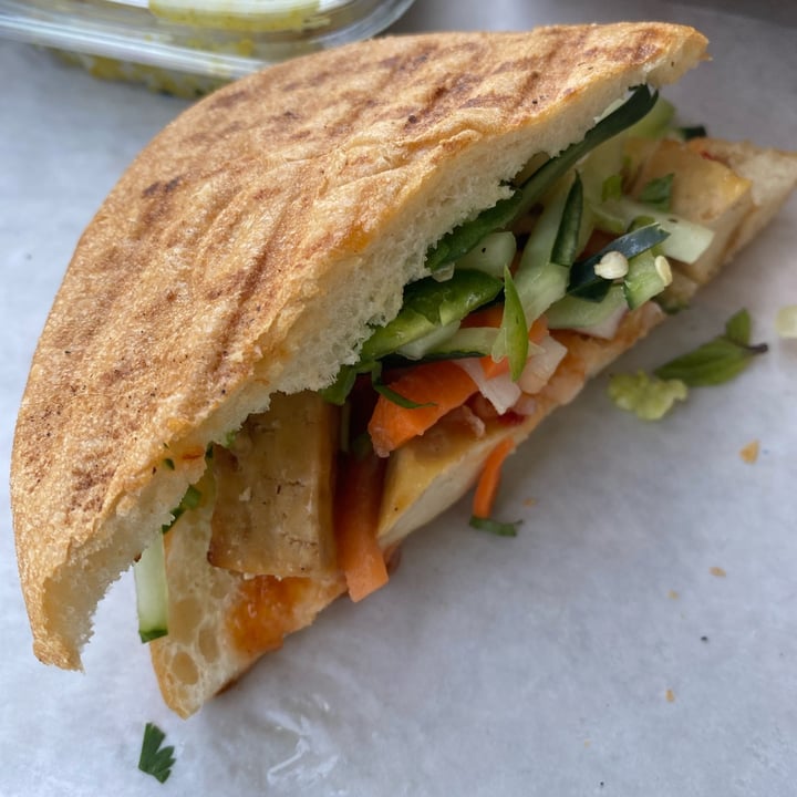 photo of Mendocino Farms vegan bahn mi shared by @alburt on  17 May 2022 - review
