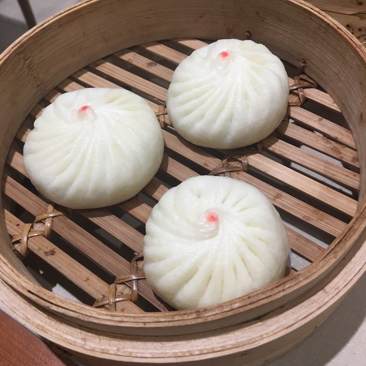photo of Din Tai Fung Steamed Vegetarian Buns shared by @vsarda on  29 Jan 2021 - review
