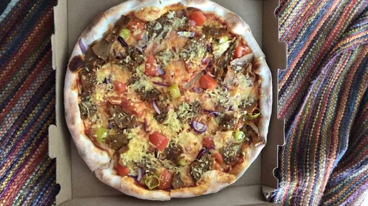 review photo of Pizza Express Meilahti Vöner pizza shared by @neaeranpalo on 16 Apr 2020 - review