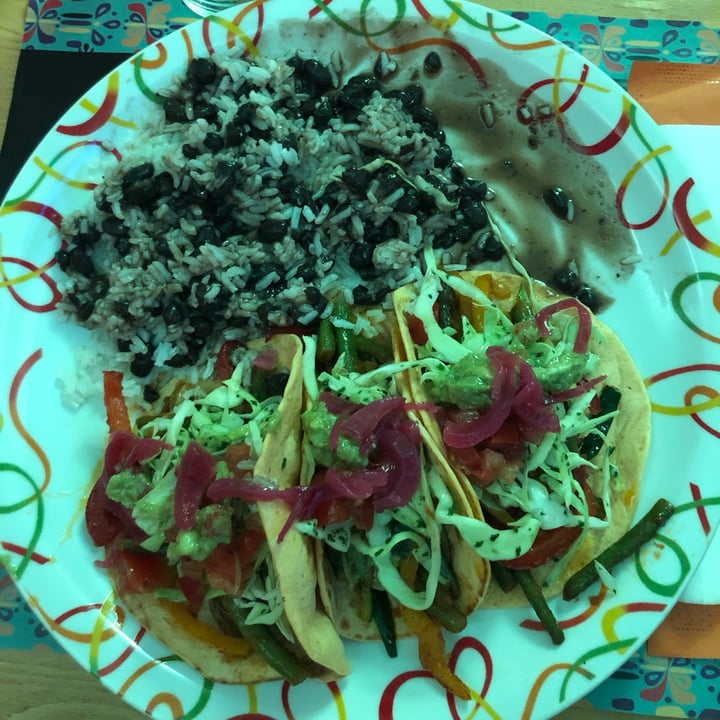 photo of Maria Bonita - Comida Mexicana Tacos Vegano shared by @zoelonghi on  19 Apr 2022 - review