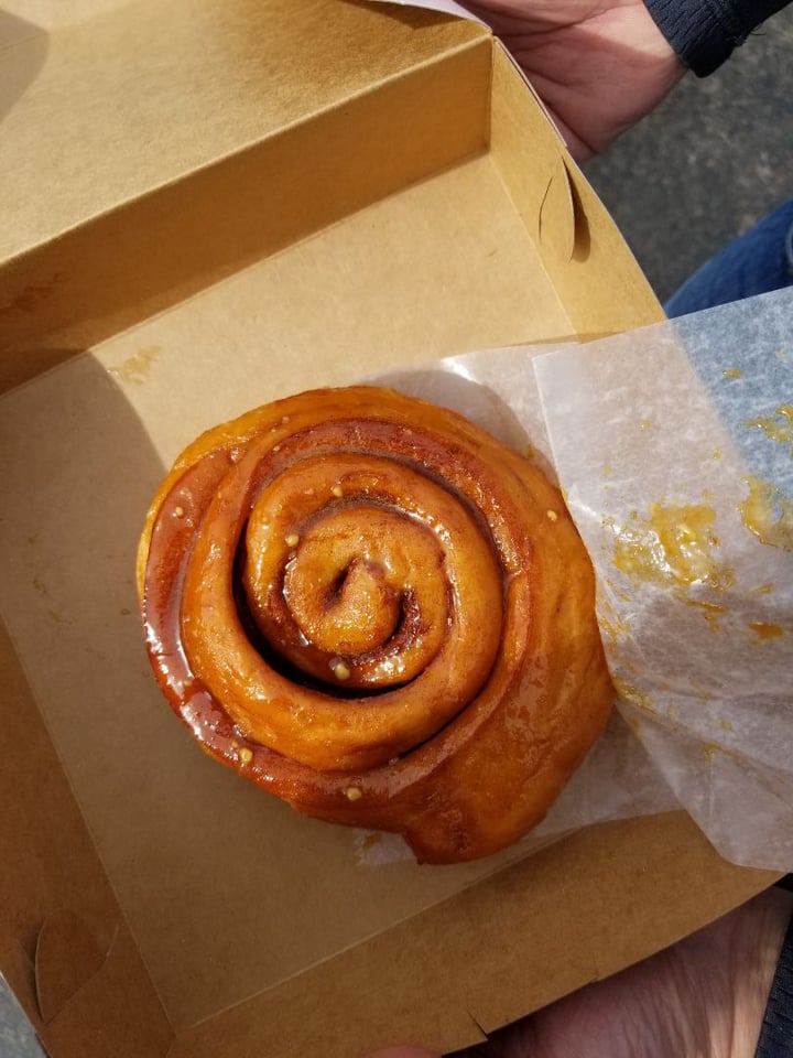 photo of Destination Donuts Cinnamon Roll shared by @lizmaselli on  12 Feb 2020 - review