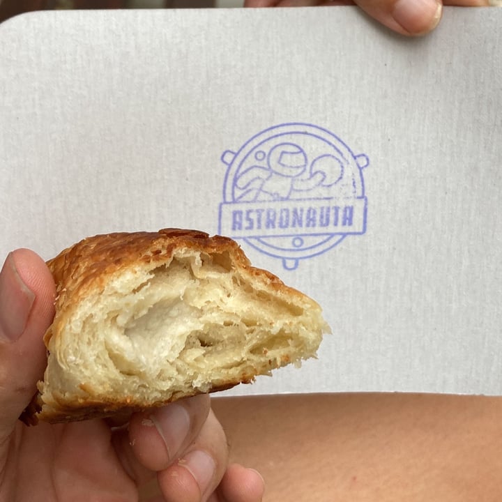 review photo of Astronauta Café Folhado com queijo de castanha shared by @danilodam1982 on 05 Apr 2022 - review