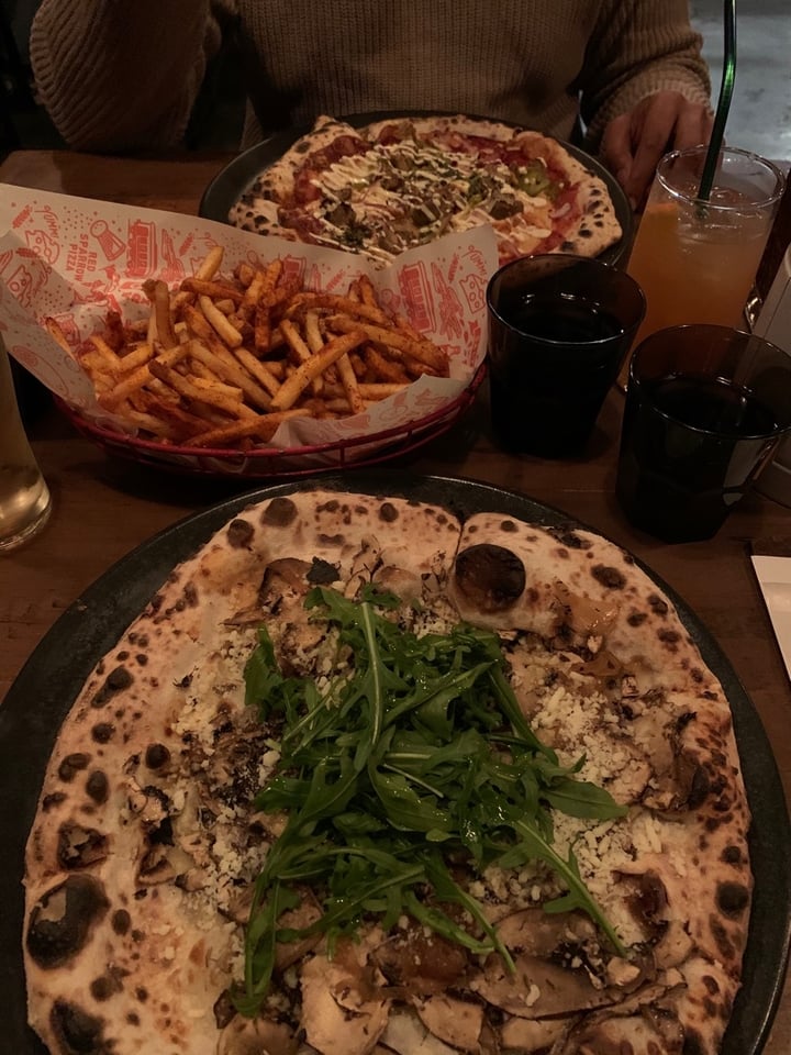 photo of Red Sparrow Pizza Mushroom Pizza shared by @shivanii on  19 Oct 2019 - review