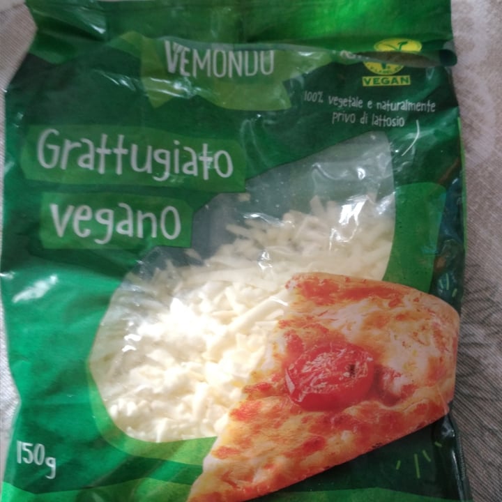 photo of Vemondo Grattugiato Vegano shared by @annalisadanese on  10 Mar 2022 - review