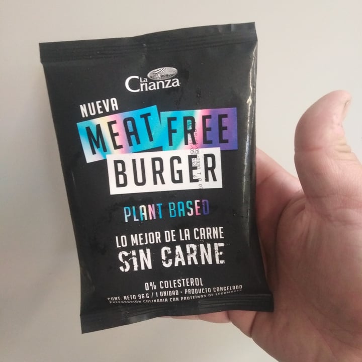photo of La Crianza Meat Free Burger shared by @vegan2020pasapiola on  17 Jun 2020 - review
