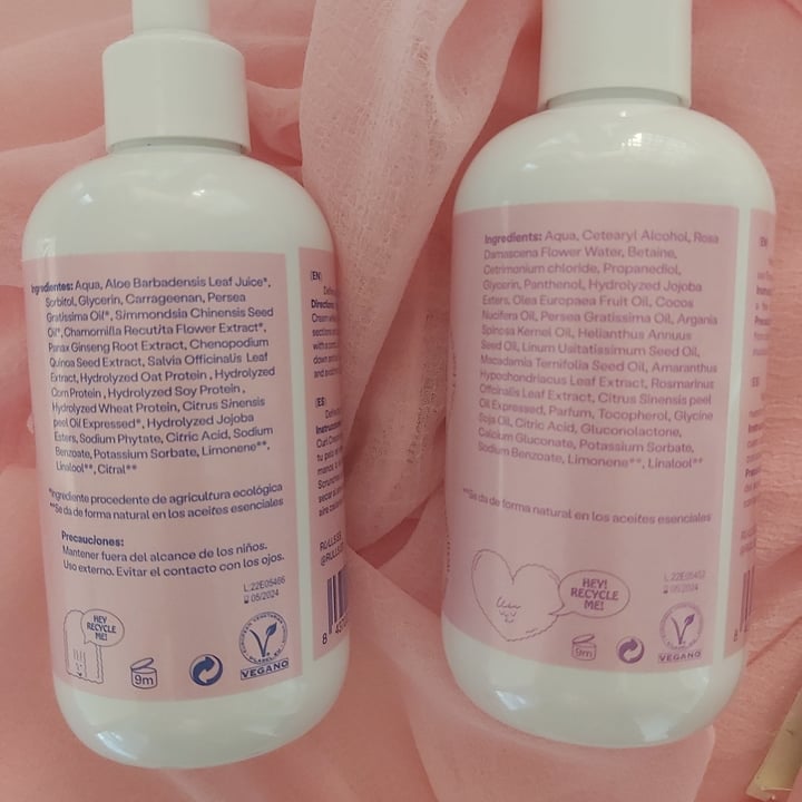 photo of Rulls Moisturizer Curl Cream shared by @veronicarc78 on  25 Jun 2022 - review