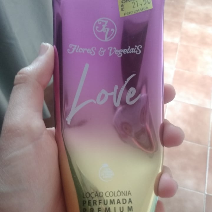 review photo of Flores & Vegetais Hidratante shared by @leti2 on 12 Sep 2021 - review