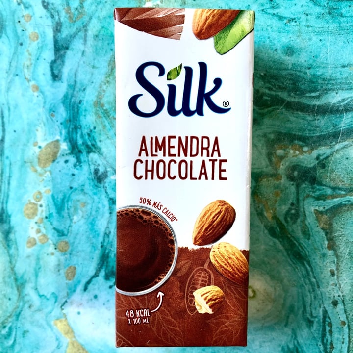 photo of Silk Bebida de Almendra sabor Chocolate shared by @isabelinzunzaa on  14 Feb 2021 - review