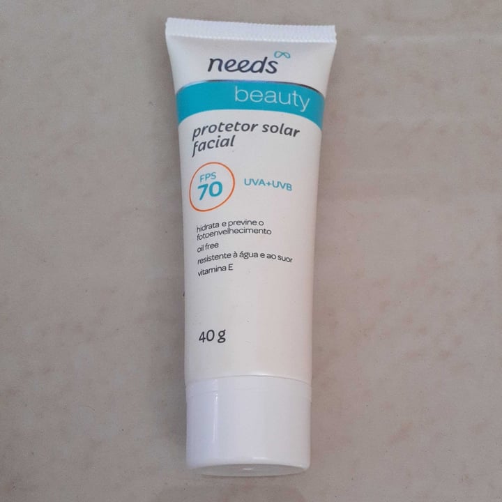 review photo of Needs Protetor Solar Facial 70FPS shared by @patsmaraujo on 16 Apr 2022 - review