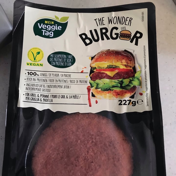 review photo of Mein Veggie Tag The Wonder Burger shared by @cavallopazzo74 on 25 May 2021 - review