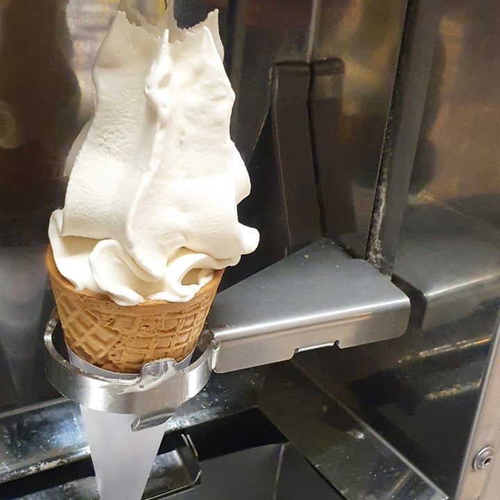 photo of Ikea Soya Ice Cream shared by @mushroomtarian on  30 Sep 2020 - review