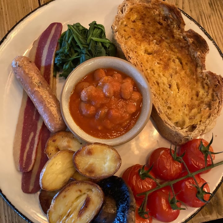 photo of Couch Veggie couch all day breakfast shared by @georgiagem13 on  27 May 2021 - review