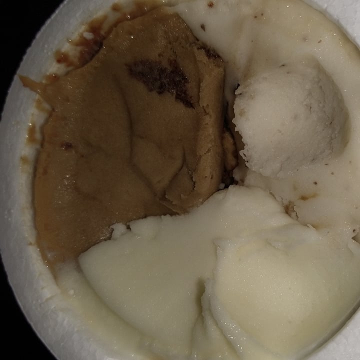 photo of Heladeria Ainara Helado vegano shared by @marysandoval on  10 Oct 2020 - review