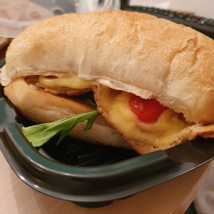 photo of Veggie Grill Turkey Melt shared by @paniwilson on  02 Oct 2021 - review