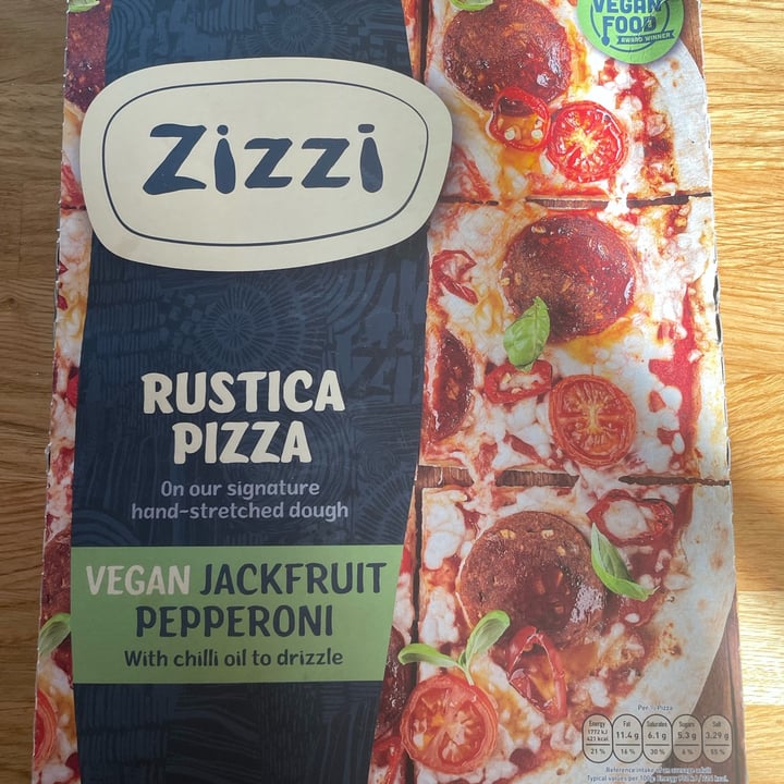 photo of Zizzi Jackfruit Pepperoni Rustic Pizza shared by @thehumblechickpea on  26 Sep 2022 - review
