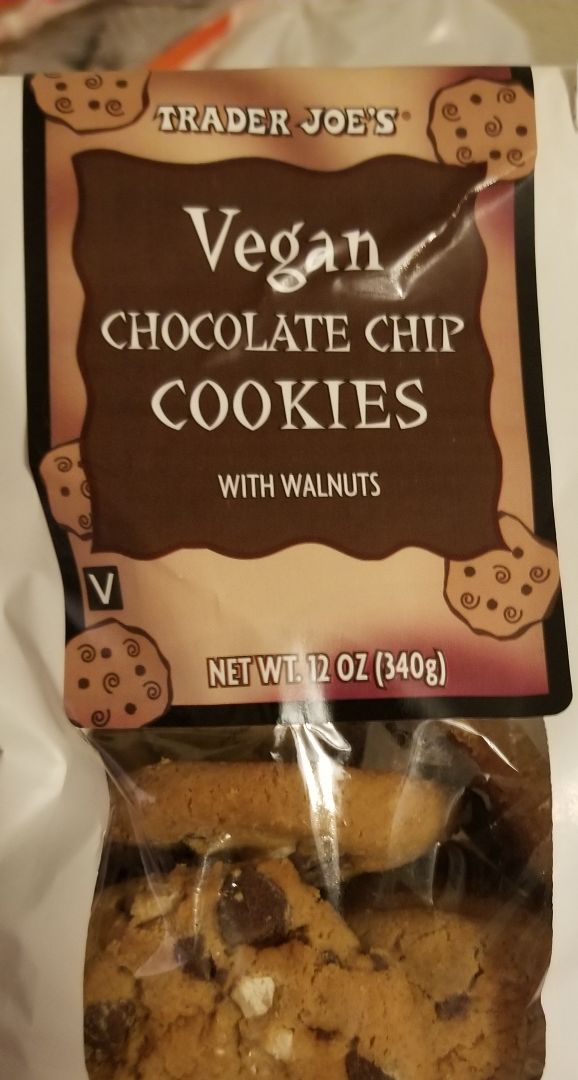 photo of Trader Joe's Vegan Chocolate Chip Cookies shared by @anniemae23 on  16 Apr 2020 - review