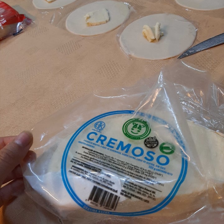 photo of Felices Las Vacas Queso Cremoso shared by @reshuisis on  08 Mar 2021 - review