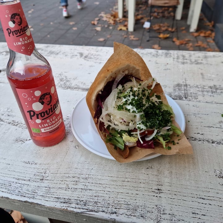 photo of Krawummel - different dining Hayati-Veggie-Döner shared by @righner on  19 Nov 2022 - review