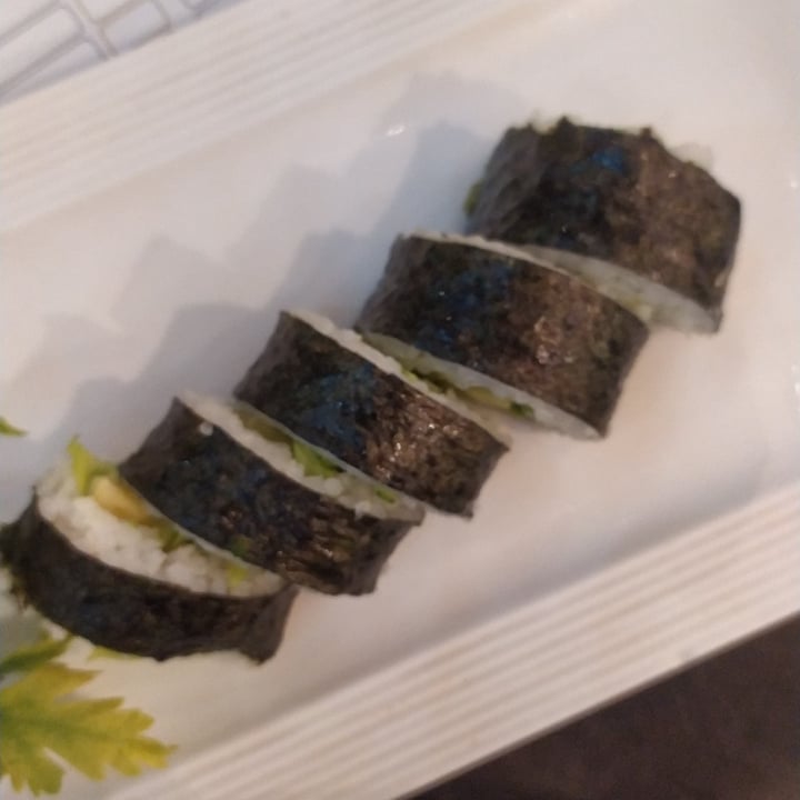 photo of Ristorante Oya Sushi Fusion Experience hosomaki cetriolo shared by @apollonia on  09 Jun 2022 - review