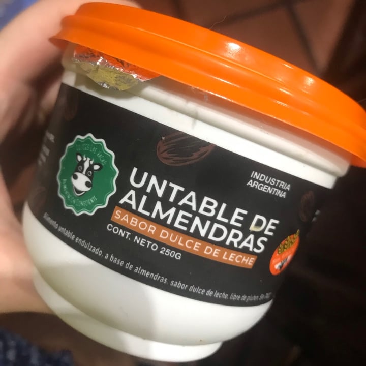 review photo of Felices Las Vacas Untable de Almendras sabor Dulce de Leche shared by @catalinagoncalves on 09 Aug 2020 - review