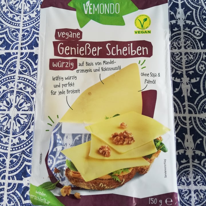 photo of Vemondo Vegane Genießerscheiben Würzig shared by @lieselotte on  14 Jun 2022 - review