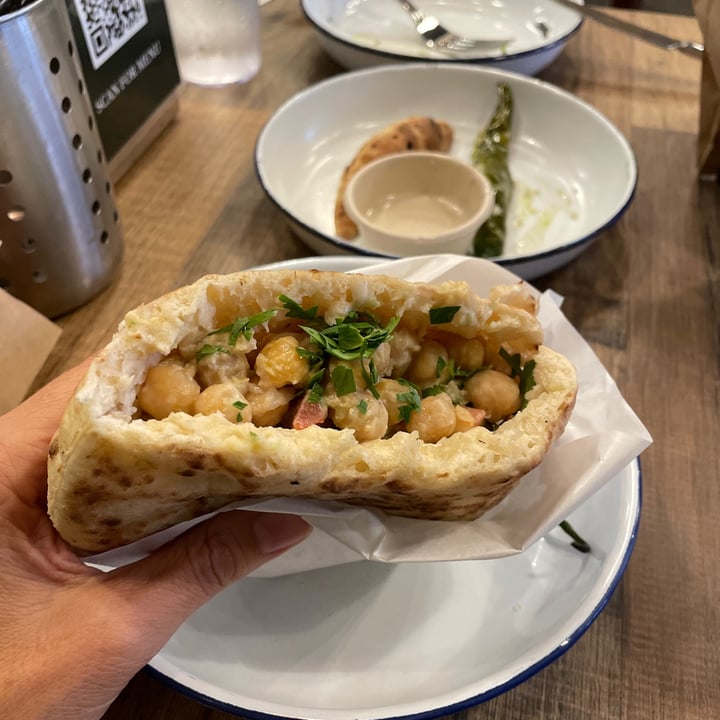 review photo of Miznon Singapore Chikipita shared by @jenniferj1s on 18 Sep 2022 - review