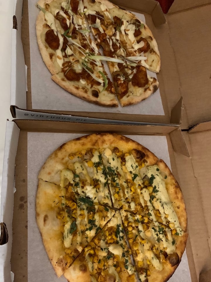 photo of Virtuous Pie Street Corn Pizza shared by @plantbasedsusan on  24 Mar 2020 - review