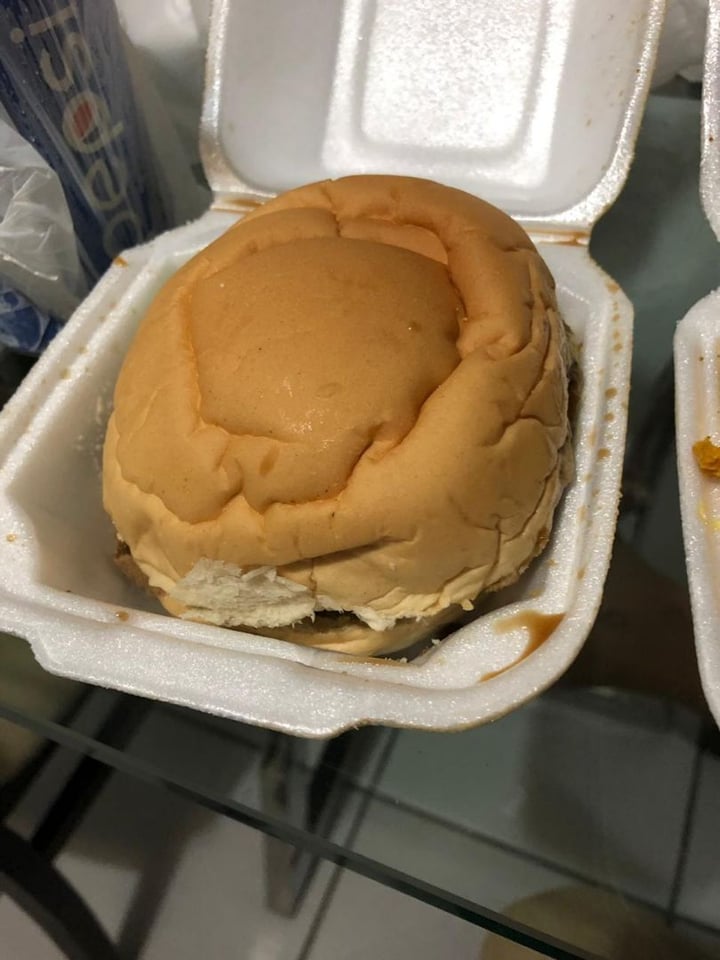 review photo of VeganU Não abandone (don't abandon) shared by @cisneirosbi on 01 Jul 2019 - review
