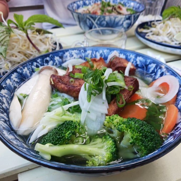 photo of Ongba Vietnamese Eatery ( Café Phin And Pho) Vegan Phô shared by @fawkesurquhart on  15 Sep 2022 - review