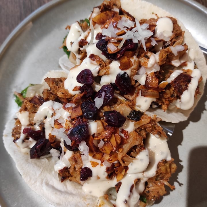 review photo of Vegivores Sunday Tacos shared by @tuscanvegan on 02 Dec 2021 - review