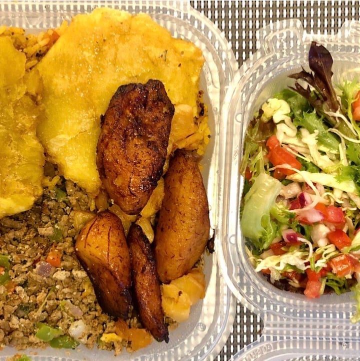 photo of Juuuicy Mama's Vegan Cocina  The VIP House Rice Meal shared by @christinalynn6181 on  24 Aug 2020 - review