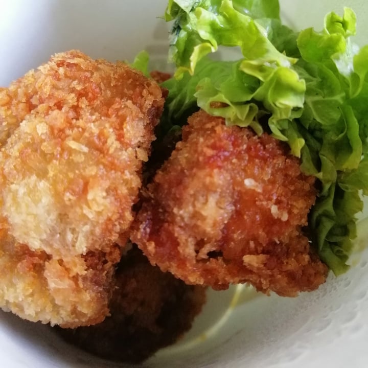 photo of nomVnom Bistro Mushroom Fritters shared by @vegandiaries on  10 Jun 2020 - review