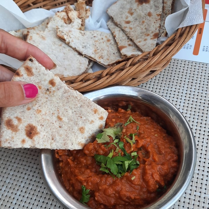 review photo of Roti indian cuisine Baingan Bharta shared by @grofica-akasha on 15 Sep 2022 - review