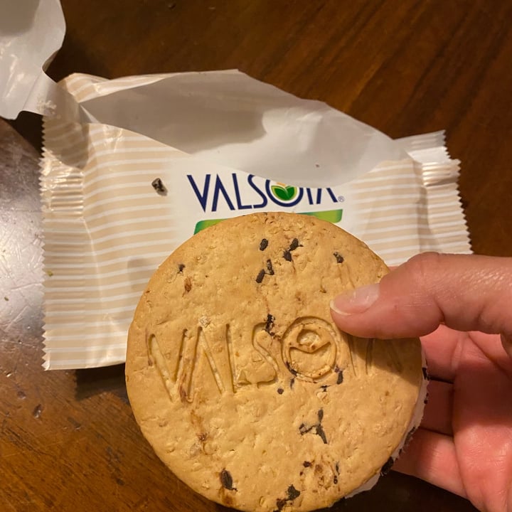 photo of Valsoia Gran cookie shared by @whatthefuck on  20 Aug 2021 - review