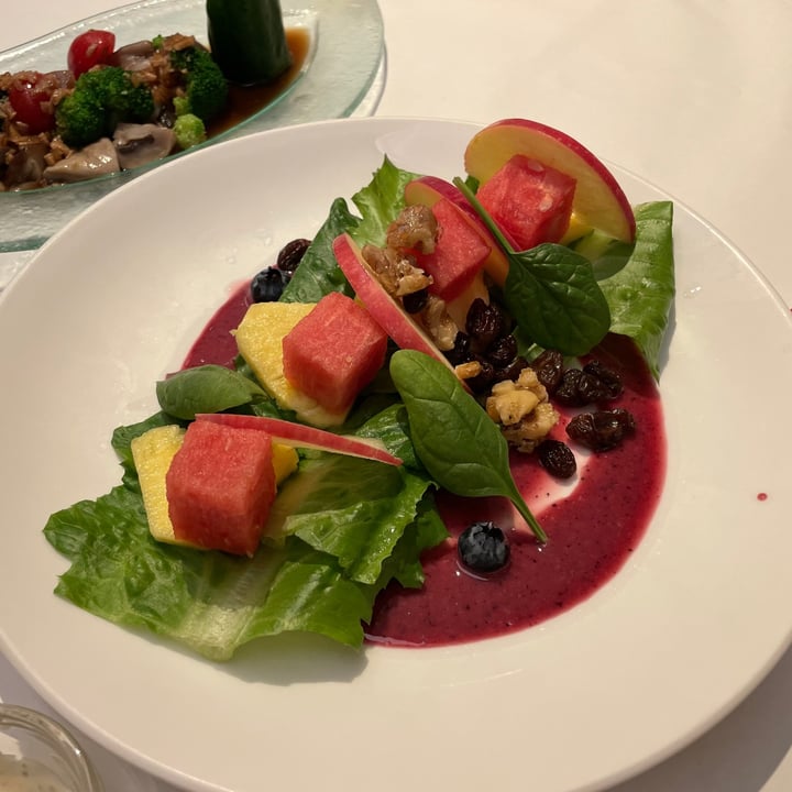 photo of SUFOOD Singapore Revitalising Mix Fruit Vegetables and Salad shared by @applepancakes on  21 Jul 2021 - review