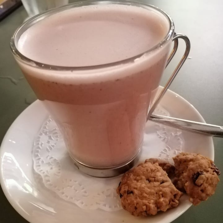 photo of Privé Somerset Beetroot Soy Latte shared by @zechie on  15 Jul 2021 - review