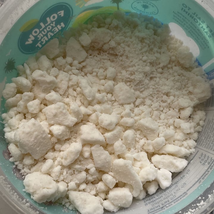 photo of Follow your Heart Feta Crumbles shared by @veganfoodcrazy on  21 Oct 2021 - review