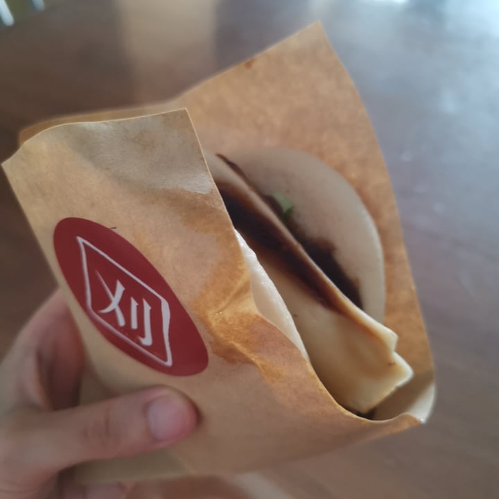 photo of 刈Bao台式創意小食 Gua Bao with King Oyster Mushroom with Taro Sweet Potato Balls shared by @anna-c on  21 Apr 2021 - review