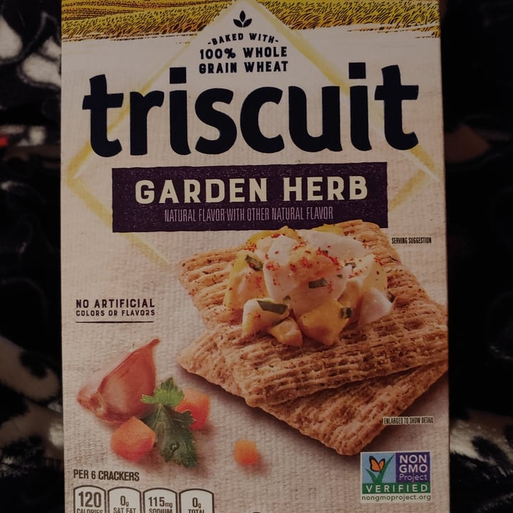 photo of Triscuit Garden Herb shared by @tailsfromafield on  07 Mar 2022 - review