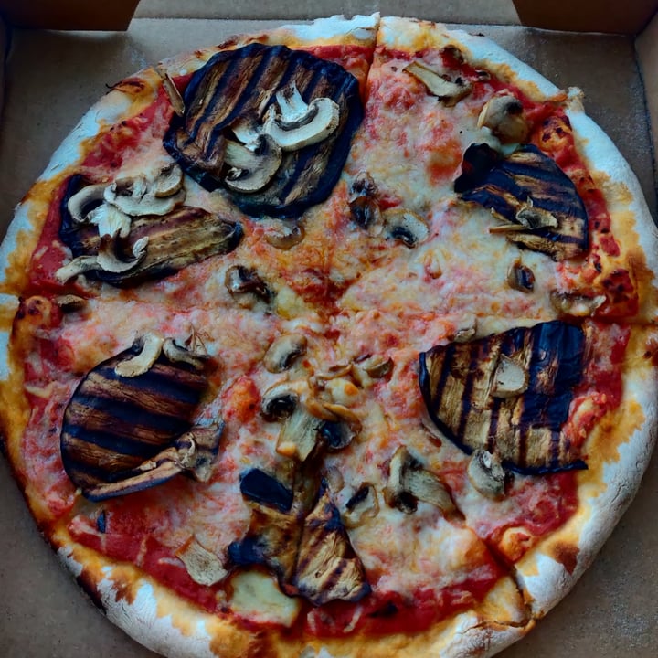 photo of Pronto Pizza Panamá Pizza Reggiena vegan shared by @marielaure on  09 Jul 2022 - review